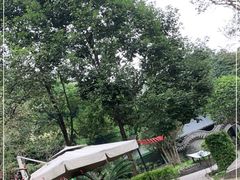 -竹海听涛生态山庄