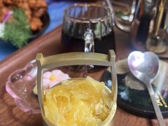 -月亮眼花园餐厅书吧酒吧
