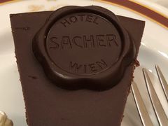 -Cafe Sacher(WIEN)