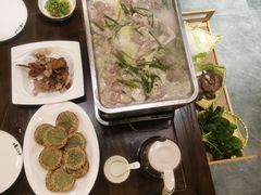 -聚汇三少·龙虾·中餐厅(莫邪路新天地店)