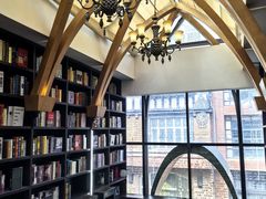 -钟书阁(松江泰晤士小镇店)