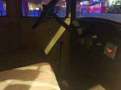 -汽车博物馆主题餐厅