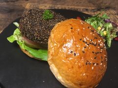 -HIGH FIVE哈福手工汉堡(桂林路店)