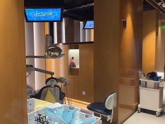 -齐玉齿科JADENTAL