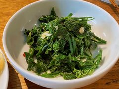 木姜子拌丝瓜尖-一坐一忘云南菜(三里屯店)