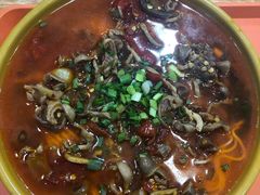 -乡村鸡杂米线(汉渝路店)