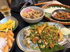 洱海手撕海鲈鱼-Ameigo梅果·云贵川bistro(长宁来福士店)