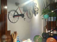 -耍哥串串香(香月湖店)