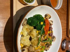 -POKEE VIA&Brunch·维娅(重庆来福士店)