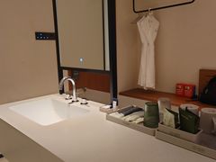 -米漾酒店(深圳会展中心岗厦地铁站店)