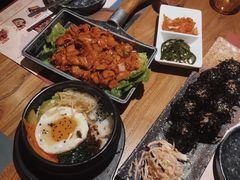 辣椒酱炒五花肉-冰川延边料理·炭烤串(原小木屋店)