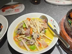 -吴越荣记苏州菜·松鼠桂鱼100%活鱼现做(斜塘老街店)