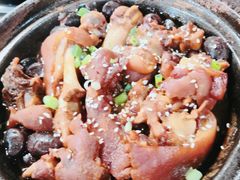 精气神黑猪蹄巴山岩豆煲-黑鸡小馆(金源店)