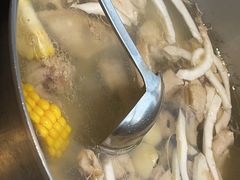 -喃喃椰·糟粕醋·椰子鸡火锅(七堡花园店)