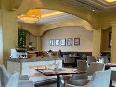 -鲤鱼洲酒店港鲤咖啡厅