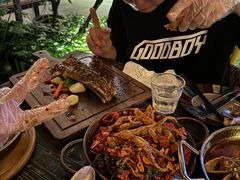 -SISTERS BAR RESTAURANT川意酒馆(嘉善老市H楼店)