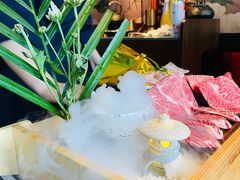 -铭牛烧肉·和牛海鲜自助(高新月牙湖店)