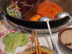 -卤校长老火锅(杨家坪直营店)