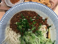 -遇见小面(东方宝泰店)