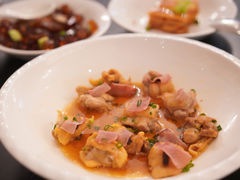 腊肉炖鸡-天伦里餐厅(绿城桃花源店)
