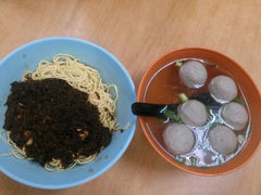 -颂记牛肉粉
