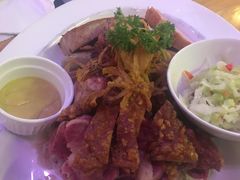 啤酒坊肉盘-皇冠自酿啤酒坊(中国红街5号楼店)