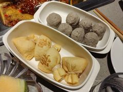 -海底捞火锅(新松江路生日主题店)
