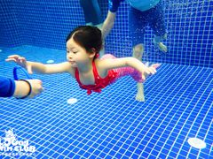 -龙格亲子游泳俱乐部(泊富中心)