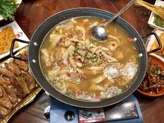 -霄汉牛三鲜湖北砂锅菜(万松园2店)