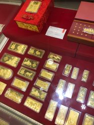 -菜百首饰店(东方新天地店)