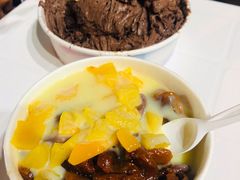 黄桃酸杏刨冰-美肴冰品·汉堡·牛腩饭(总店)