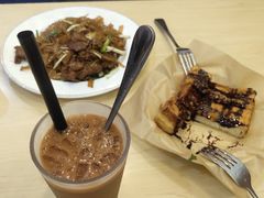 干炒牛河-传屋记茶餐厅(世纪年华店)