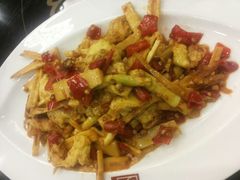 笋干爆鲜蘑-院落创意菜