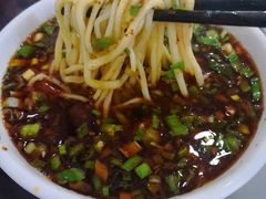 -牛一嘴·兰州牛肉面·大盘鸡(财富中心店)