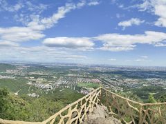-鬼笑石后山停车场