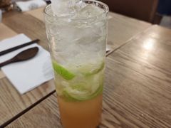 -来龙里 精致 东南亚餐室(万象城店)