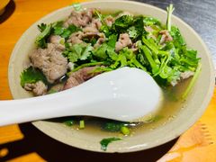 -大众跷脚牛肉馆·非遗传承单位(峨眉山店)