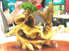 糖醋鲤鱼-闫府私房菜·百年鲁菜(恒隆店)