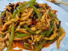 -大肚水饺锅贴·家常融合菜(新港店)