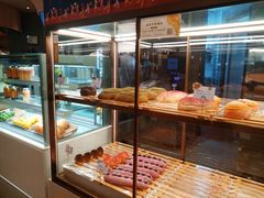 面包甜点陈列柜-奈雪的茶(青岛卓悦里INTOWN店)