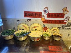 -柳州肥姨妈大骨螺蛳粉(东靖路店)