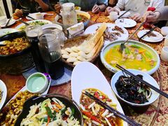 -万重锦·人文川菜馆(骡马市店)