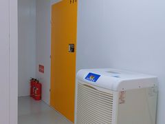 -安东易迷你仓自助寄存仓库(淞虹路店)