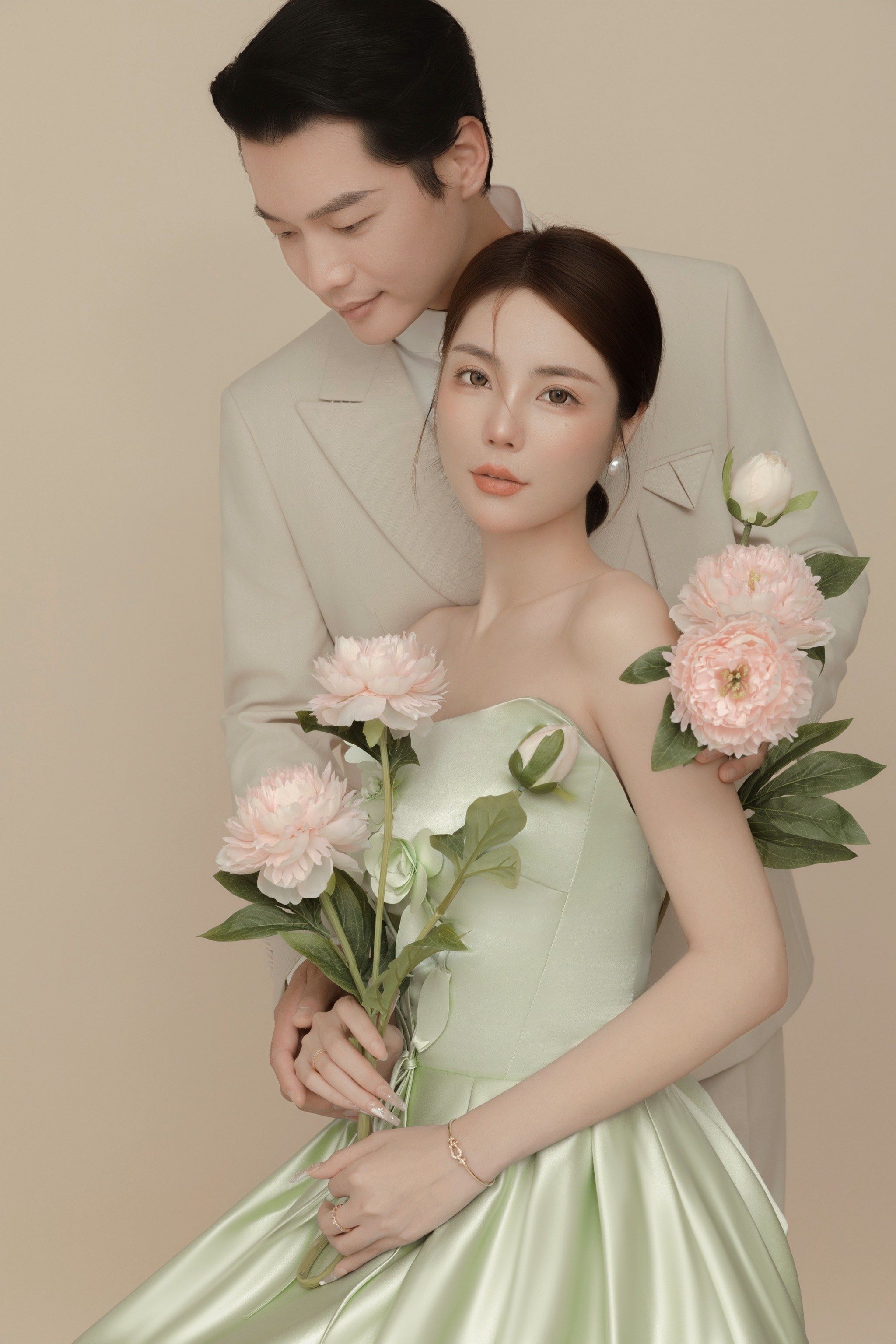 工笔画婚纱照