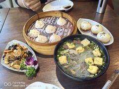 -玖鲜小笼(中山广场店)