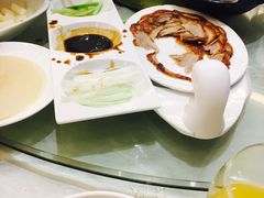 -梅花香里大酒店(郁金香路店)