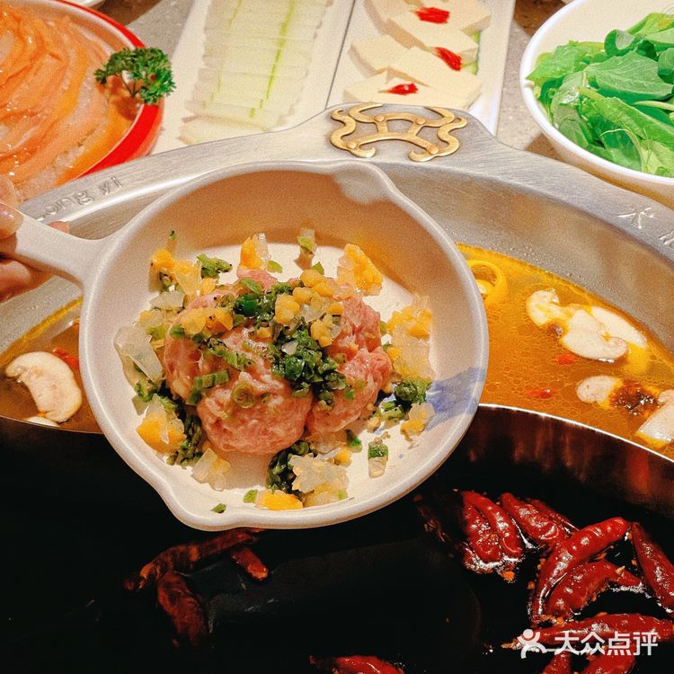 成都大龙燚 | 半个娱乐圈都打卡过的火锅店