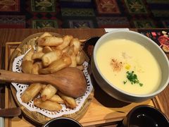 -云海肴·汽锅鸡·云南菜(天山百盛优客店)