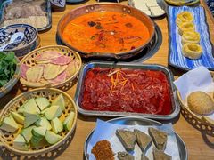 -洱火云南酸菜牛肉火锅(石景山当代商城店)