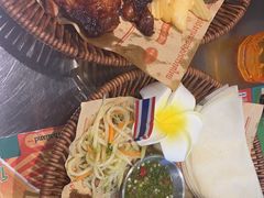 -小小集渔·泰式大排档(太古里香槟店)